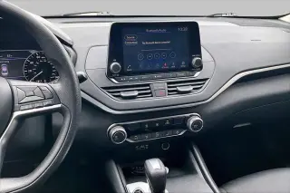Nissan Altima 2022 2.5 SV 4dr Sedán