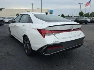 Hyundai ELANTRA Hybrid 2025 SEL Sport 4dr Sedan