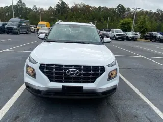 Hyundai VENUE 2025 SEL 4dr Crossover