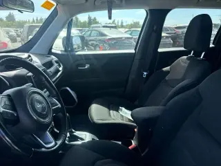 Jeep Renegade 2018 Latitude 4dr SUV