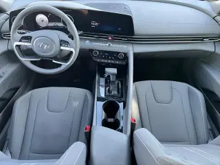 Hyundai ELANTRA 2023 SEL 4dr Sedán