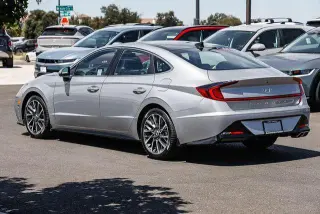 Hyundai SONATA 2023 Limited 4dr Sed¡n