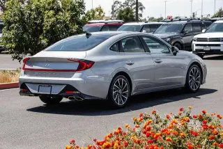 Hyundai SONATA 2023 Limited 4dr Sed¡n