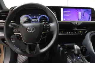 Toyota Crown 2026 AWD XLE 4dr Sedán