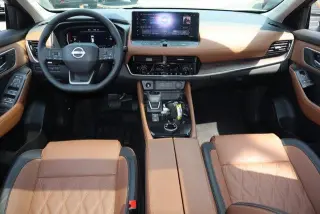 Nissan Rogue 2026 AWD Platinum 4p Crossover
