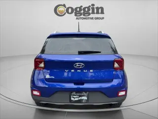 Hyundai VENUE 2023 Limited 4dr Crossover