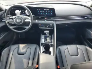 Hyundai ELANTRA 2025 Limited 4p Sedan