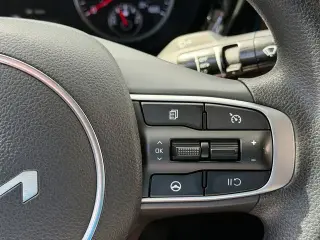 Kia K5 2023 LXS 4dr Sedan