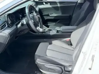 Kia K5 2023 LXS 4dr Sedan