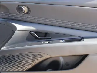 Hyundai ELANTRA 2026 SEL Sport Sedán 4 puertas