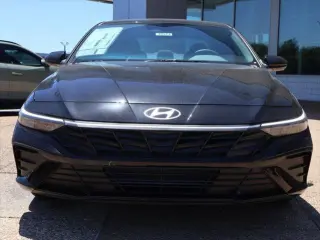 Hyundai ELANTRA 2026 SEL Sport Sedán 4 puertas