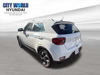 Hyundai VENUE 2023 SEL 4dr Crossover