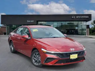 Hyundai ELANTRA 2024 SEL 4p Sedan