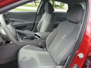 Hyundai ELANTRA 2024 SEL 4p Sedan
