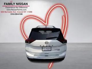 Nissan Rogue 2025 AWD Platinum 4 puertas crossover