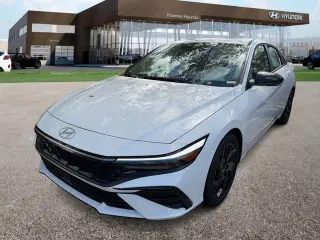 Hyundai ELANTRA 2026 SEL Sport Premium 4dr Sedán