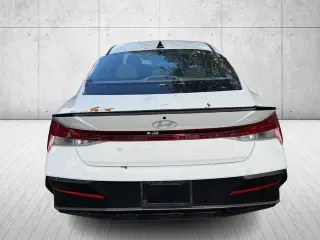 Hyundai ELANTRA 2026 SEL Sport Premium 4dr Sedán