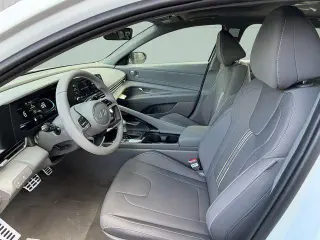 Hyundai ELANTRA 2026 SEL Sport Premium 4dr Sedán