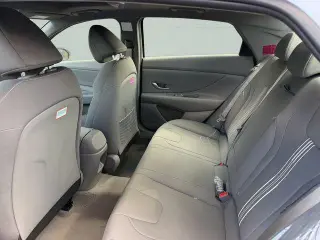 Hyundai ELANTRA 2026 SEL Sport Premium 4dr Sedán