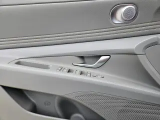 Hyundai ELANTRA 2026 SEL Sport 4dr Sedán