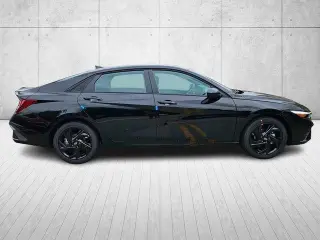 Hyundai ELANTRA 2026 SEL Sport 4dr Sedán