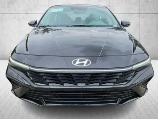 Hyundai ELANTRA 2026 SEL Sport 4dr Sedán