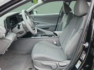 Hyundai ELANTRA 2026 SEL Sport 4dr Sedán