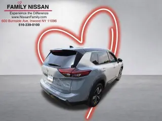 Nissan Rogue 2025 AWD versión SL crossover de 4 puertas