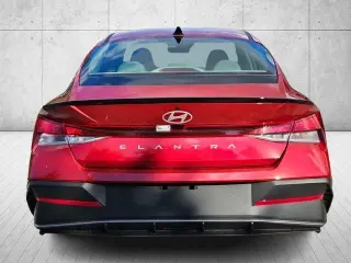 Hyundai ELANTRA 2026 SEL Sport 4p Sedan