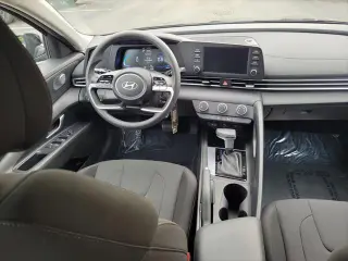 Hyundai ELANTRA 2025 SE 4dr Sedán