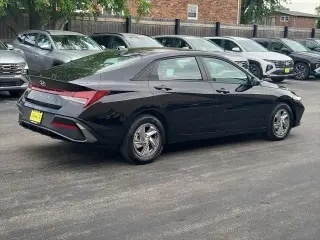 Hyundai ELANTRA 2025 SE 4dr Sedán