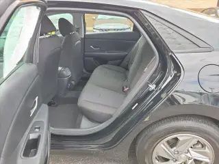 Hyundai ELANTRA 2025 SE 4dr Sedán