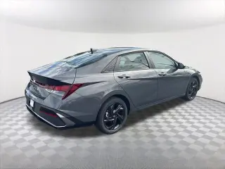 Hyundai ELANTRA 2026 SEL Sport 4dr SedÃn