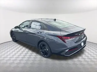 Hyundai ELANTRA 2026 SEL Sport 4dr SedÃn
