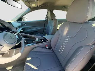 Hyundai ELANTRA 2026 SEL Sport 4dr Sedán