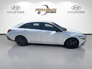 Hyundai ELANTRA 2026 SEL Sport 4dr Sedán
