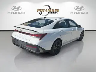 Hyundai ELANTRA 2026 SEL Sport 4dr Sedán