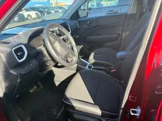 Hyundai VENUE 2024 Limited 4p Crossover