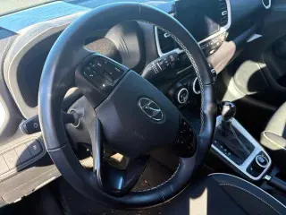 Hyundai VENUE 2024 Limited 4p Crossover