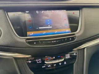 Cadillac XT5 2017 Luxury 4dr SUV