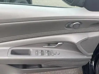 Hyundai ELANTRA 2025 SEL Conveniencia 4dr Sedan