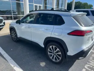 Toyota Corolla Cross 2024 XLE 4dr Crossover