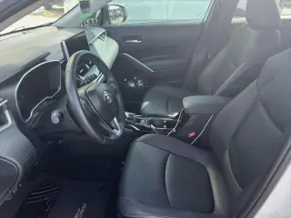 Toyota Corolla Cross 2024 XLE 4dr Crossover