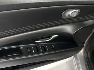 Hyundai ELANTRA 2021 SEL 4p Sedana