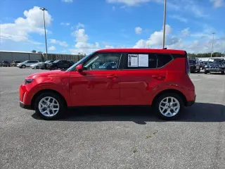 Kia Soul 2023 S 4dr Crossover