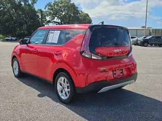 Kia Soul 2023 S 4dr Crossover