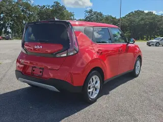 Kia Soul 2023 S 4dr Crossover