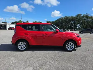 Kia Soul 2023 S 4dr Crossover