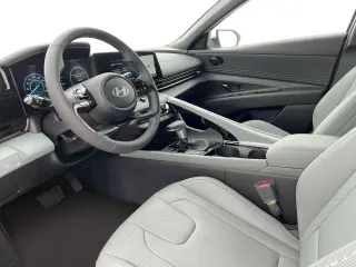 Hyundai ELANTRA Hybrid 2025 Limited 4dr Sedan