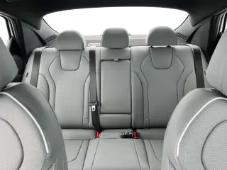 Hyundai ELANTRA Hybrid 2025 Limited 4dr Sedan